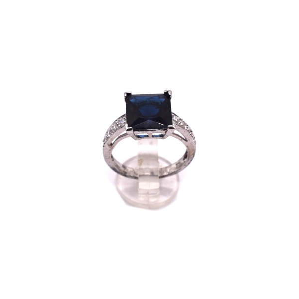 Δαχτυλίδι ασημένιο μονόπετρο  με ζιργκόν