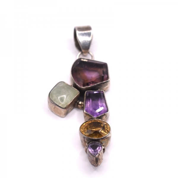 Μενταγιόν ασημένιο με διάφορες ορυκτές πέτρες