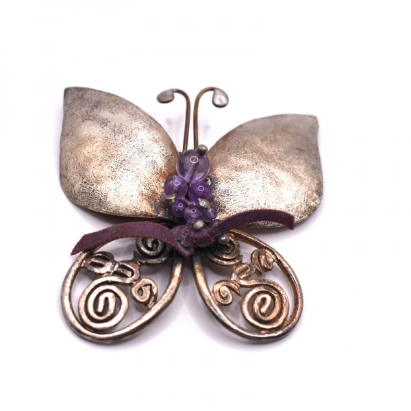 Kαρφίτσα ασημένια πεταλούδα  με αμέθυστο