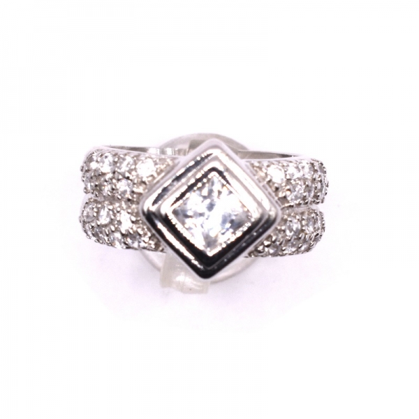 Δαχτυλίδι ασημένιο μονόπετρο  με ζιργκόν